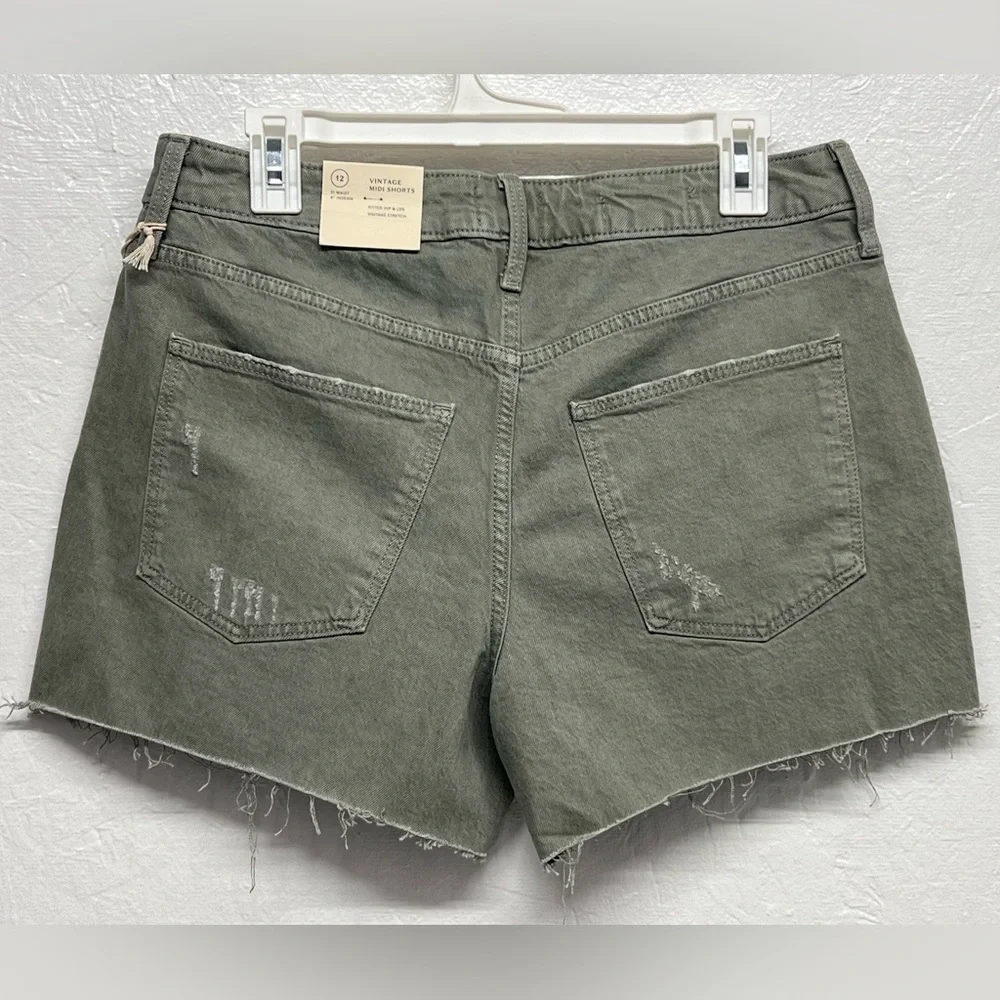 WOMEN'S High-Rise Midi Jean Shorts - Universal Thread - 12 - Picture 5 of 12